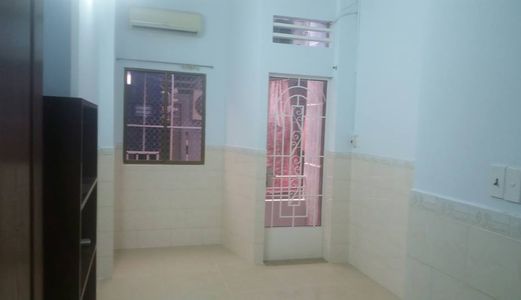 Bán Gấp Nhà Trần Khắc Chân, Phú Nhuận 35M2, Ngang 3.5M, Chỉ 2.6 Tỷ.