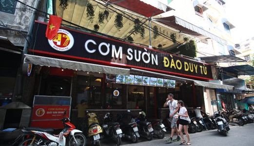 Bình 5m Cho Thuê Nhà Mặt Phố Đào Duy Từ Mặt Tiền 7.7m Giá Hơn 50 Triệu.