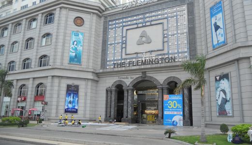 Cho Thuê Căn Hộ Chung Cư The Flemington . Xem Nhà Liên Hệ : Trang 0938.610.449 – 0934.056.954