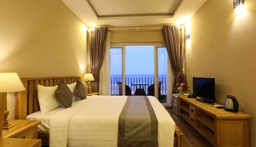 Cần Bán Khách Sạn Đẹp Ngay Trung Tâm Tp Đà Lạt.	