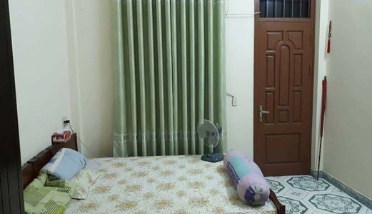 Bán Nhà Tôn Thất Tùng 40Mx4T,kinh Doanh,4.5 Tỷ