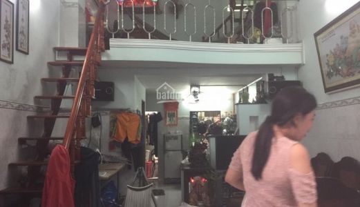 Cần Bán Nhà Chính Chủ 1 Trệt 1 Lửng 1 Lầu,Nhà Đẹp Vô Ở Liền Giá 1 Tỷ 700 Triệu