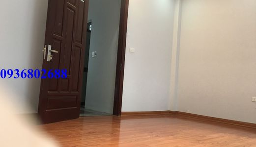 - Cần Bán Nhà Chuyển Đi Nơi Khác Đối Diện Cổng Trường Đại Học Kiểm Sát Kinh Doanh Cực
