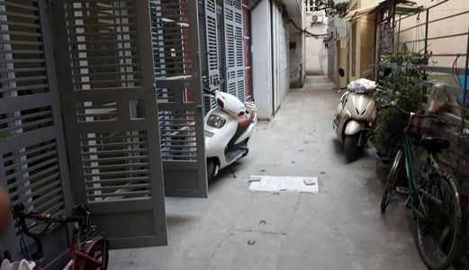 Bán Nhà Cự Lộc, Sát Royal City, Mới Đẹp Rẻ, 35M2 X 5 Tầng, Mặt tiền 4M, Chỉ  3.2 Tỷ