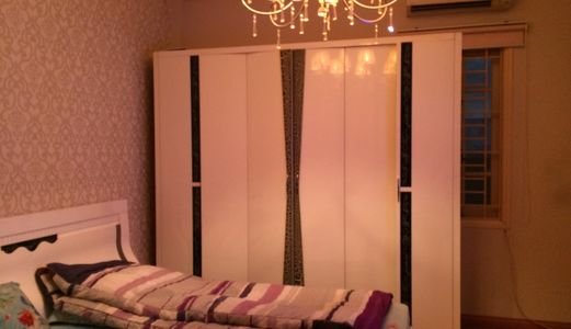 Bán Nhà Cực Hiếm Ngõ Hoàng Hoa Thám 2,4 Tỷ: 20m2 X 5 Tầng, Mặt Tiền 4m. 