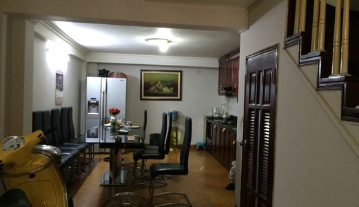 Bán Nhà Cực Hiếm Ngõ Hoàng Hoa Thám 2,4 Tỷ: 20m2 X 5 Tầng, Mặt Tiền 4m.