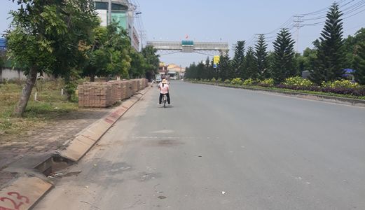 Chính Chủ 0905 939 837 Bán Rẻ 680 Triệu/100m2 Đất Thổ Cư , Nằm Trong Khu Công Nghiệp Phúc Long Garden