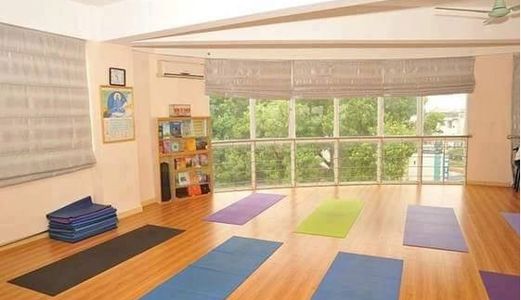 Có 7 Tỷ Sở Hữu Nhà Mặt Phố Trường Chinh, Đống Đa, 47M2, 5 Tầng?