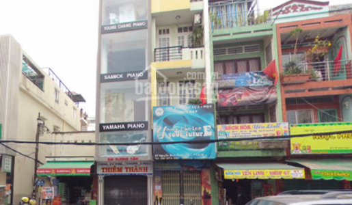 Cần Bán Gấp Căn Nhà Mặt Tiền Đường Lạc Long Quân, Phường 10, Quận Tân Bình Chính Chủ