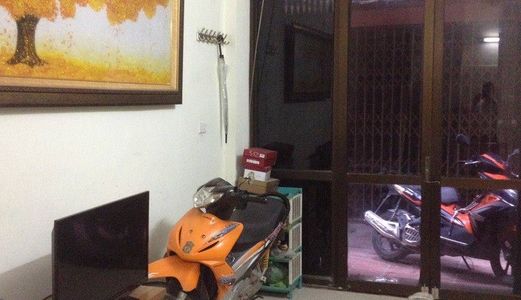 Bán Nhà Trung Tả, Quận Đống Đa, 50m2, Gần Hồ Văn Chương, Cực Đẹp, Chỉ 2.5 Tỷ.