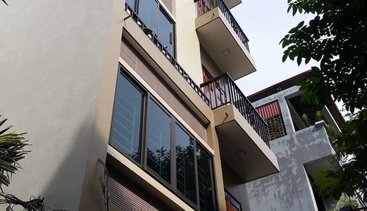 Bán Phân Lô Cù Chính Lan 5 Tầng, Ô Tô Tránh, Gara, Kinh Doanh, 8.5 Tỷ.