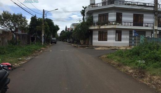 Đất Mặt Tiền Đường Lê Công Kiều