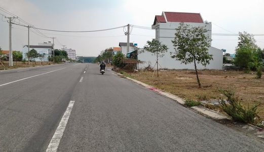 Ngân Hàng Thanh Lý 55 Nền Đất Thổ Cư, Sổ Riêng, Dân Đông, Kcn Hoạt Động