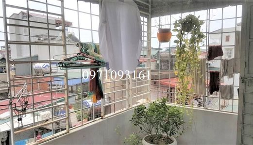 Bán Nhà Đẹp Ngõ Rộng 3M, Dt 37M2, Mt 4.5 Hào Nam. Giá 3.5 Tỷ