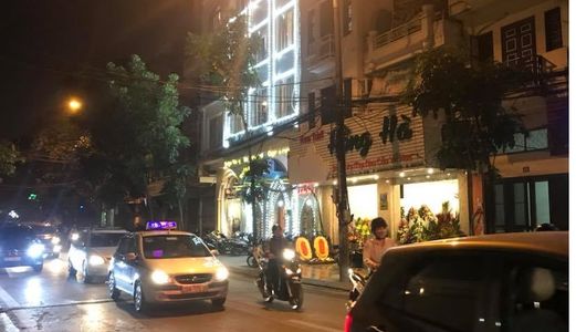 Kinh Doanh Lãng Mạn Kiểu Pháp Giữa Quận Ba Đình. 50M2 4 Tầng, Chỉ 14.8 Tỷ !