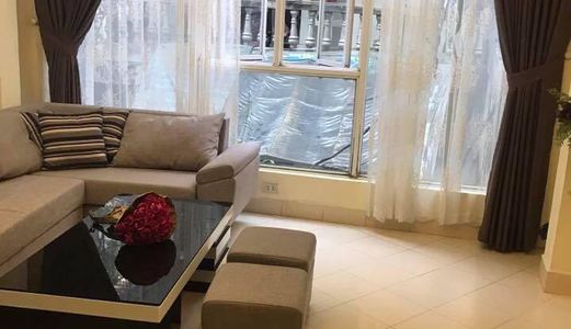 Chỉ 2.3 Tỷ Có Luôn Nhà Trung Tâm Đống Đa, Nhỏ Xinh, 5 Tầng, Thiết Kế Đẹp, 20M Ra Phố.