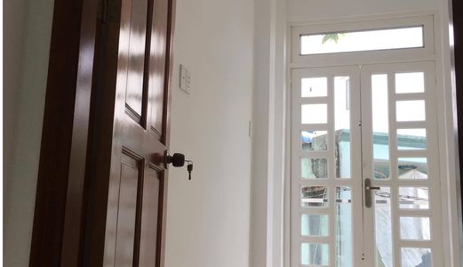Nhà Hxh 372 Cmt8, Quận 3, Dt: 3.8Mx13M, Nhà 2 Lầu