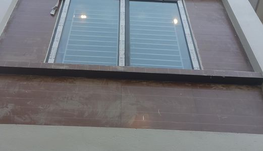 Bán Nhà Phân Lô  Đê La Thành  Oto Đỗ Cửa Dt 50M , Giá 6.2 Tỷ