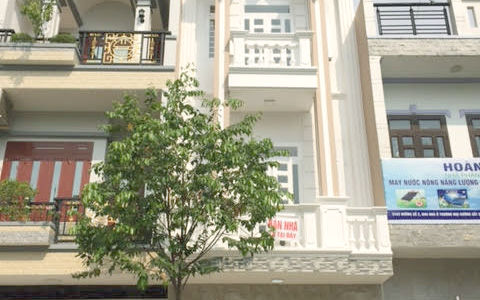 Nhà Phố 1 Trệt 2 Lầu, 150M2, Phù Hợp Mua Ở, Đúc Thật, Shr, Đường 6M, Giá Rẻ, Lê Văn Lương