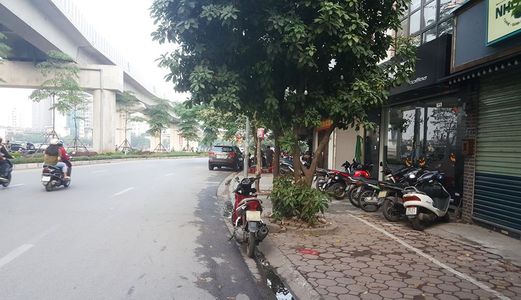  Bán Đất Mặt Phố Hoàng Cầu Mới 50M Mt 4.8, Giá 11.8 Tỷ