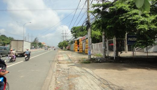 Bán Nhanh Căn Nhà Cấp 4, Mặt Tiền Quốc Lộ 13 Gần Ngay Cổng Khu Đô Thị Mỹ Phước 3, Shr