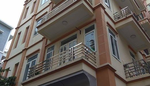 Nhà Văn Phòng, Đào Tạo Xuất Khẩu Lao Động. Dt:100mx5t .Giá:18 Tr