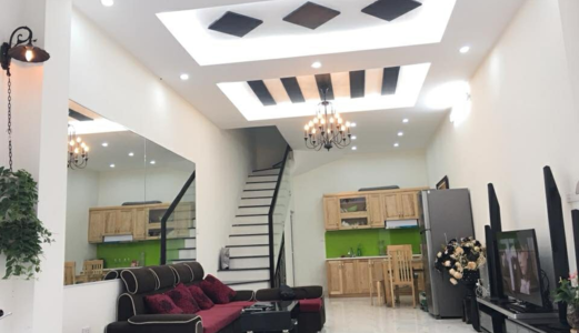 Nhà Đẹp Ngõ Phố Tây Sơn, Đống Đa, 53m2, 4 Tầng Sân Vườn, Giá Sốc 3.7 Tỷ, 50m Ra Phố.