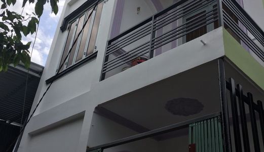 Bán Trệt Lầu Nhà Sổ Hồng Riêng, Vay Được Ngân Hàng Giá 990 Triệu, 2Pn L/h 0933.777.844
