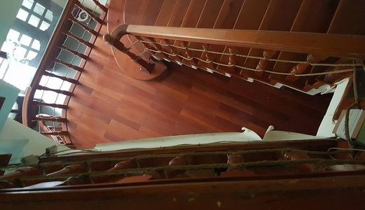 Nhà Phân Lô Phố Huỳnh Thúc Kháng Quận Đống Đa 37M2X4T, Ngõ Ô Tô Tránh Có Vỉa Hè, 7.6 Tỷ.