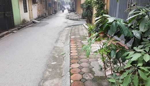 Nhà Phân Lô Phố Huỳnh Thúc Kháng Quận Đống Đa 37M2X4T, Ngõ Ô Tô Tránh Có Vỉa Hè, 7.6 Tỷ.