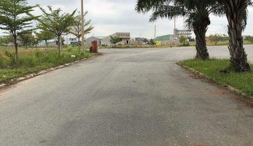 Bán Đất Nền Đẹp Đường Tỉnh Lộ 10. 5 Tr/m2.Shr .Tặng Hoa Hồng Vàng