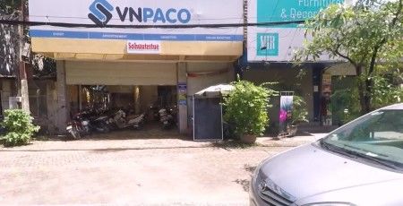 Nhà Kinh Doanh Showroom Nhà Hàng. Dt:190mx3T. Lạc Long Quân.Giá:55Tr