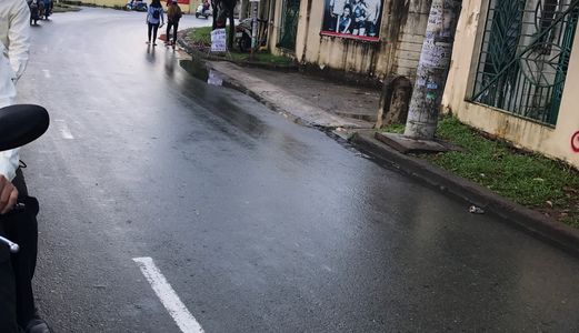 Bán Đất Măt Tiền Lê Văn Việt, Ngay Vincom Quận 9