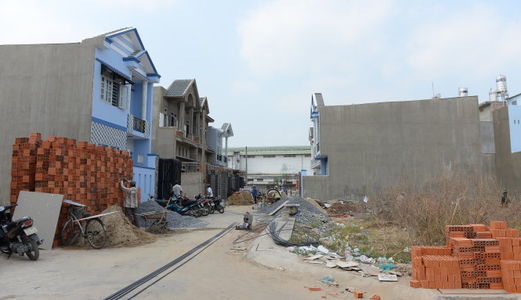 Bán Đất Đường Bờ Nhà Thờ Gần Chợ Bình Chánh