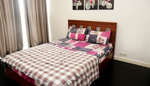 Bán Gấp Căn Hộ Sunrise City  - Nguyễn Hữu Tho , Q.7, Dt 138m2, 3 Pn, 3 Wc, Lầu Cao, Căn Góc, View Hồ 