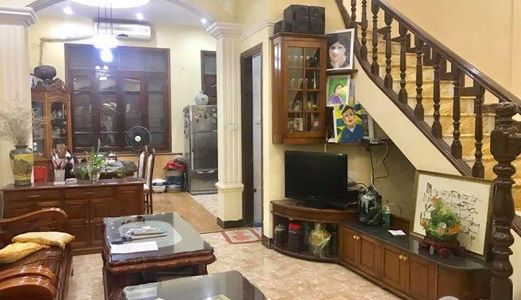 Cần Bán Căn Nhà Tại Đường Cầu Giấy, Quận Cầu Giấy. 