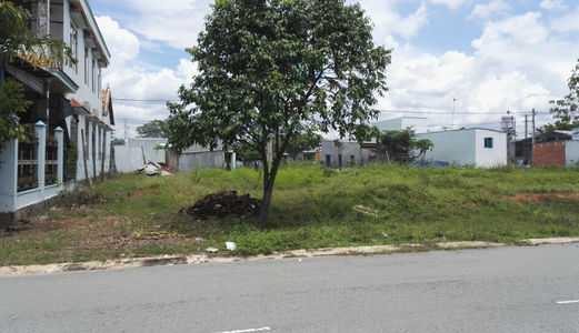 Vợ Chồng Về Sài Gòn Sống Cùng Con Cần Sang 416m2(16x26) Đất T.cư + 30 P.trọ Giá 349 Tr/ Nền