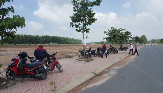 Bán Đất Thổ Cư 100% Sổ Riêng Trả Góp Trong 6 Tháng Gần Kdl Vườn Xoài