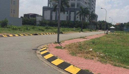 Cần Bán Lô Đất Mt Diện Tích Lớn 5X20 Lê Văn Thịnh Quận 2 Đường 18M