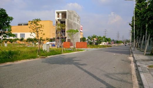 Sang Nhượng Đất Nền Vị Trí Đẹp, Thích Hợp Ở, Xây Phòng Trọ, Kinh Doanh, Đầu Tư Lâu Dài, Thổ Cư 100%