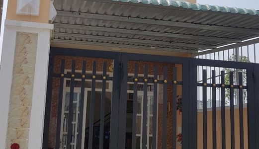 Nhà Kiểu Thái Đẹp 1 Trệt 1 Lầu 100M2 Đường Đinh Đức Thiện Gần Khu Đô Thị Lớn Giá Rẻ.