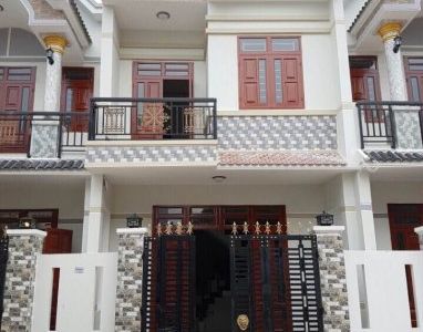 Chính Chủ Bán Nhà Đẹp, Kiên Cố, 1 Trệt, 1 Lầu, 3Pn, 2Wc, Lh Cc 0906 714 303