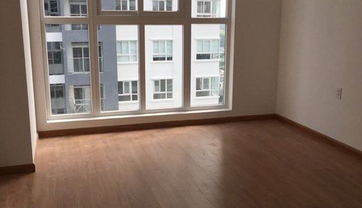 Cho Thuê Căn Hộ Hưng Phát 2 ( Silver Star), 2 Pn, Mới 100%, Lầu Cao View Hồ Bơi Chỉ 8,5 Tr