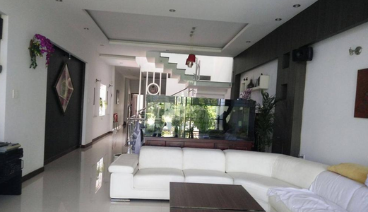 Vip Tỉnh Mua Nhà Cho Con Lập Nghiệp, Mặt Phố Hoàng Quốc Việt  75M2 X5 Tầng. 19,2 Tỷ.