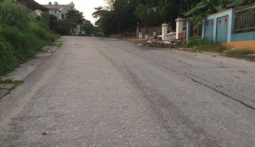 Bán Ô Đất 3 Mặt Tiền - Đường To Kinh Doanh Được Chân Cầu Trắng