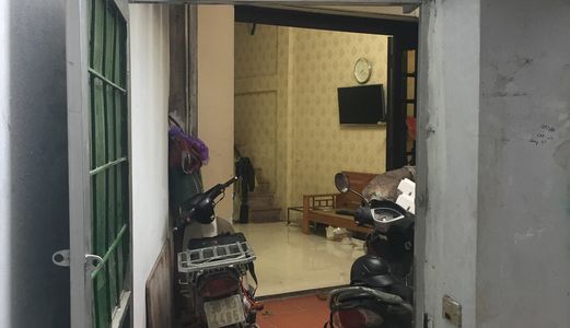 Cần Bán Nhà Trung Tâm Hbt, Đê Trần Khát Trân, Ô Tô Cách Nhà 10M, 36M X4Tầng Giá Chỉ 2,4 Tỷ.