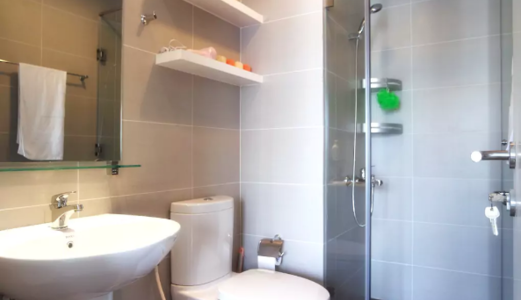 Chính Chủ Cần Bán Gấp Căn 2Pn City Gate Quận 8 Có Nội Thất Tầng Trung