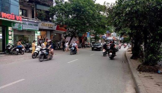 Nhà 102M X 4 Tầng Mặt Phố Khương Trung Kd Siêu Đỉnh Chỉ 8,6 Tỷ .