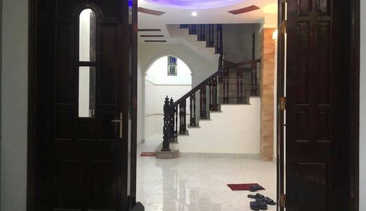 	Siêu Mẫu Cầu Giấy 50M X 5 Tầng Giá Chỉ 3,8 Tỷ.