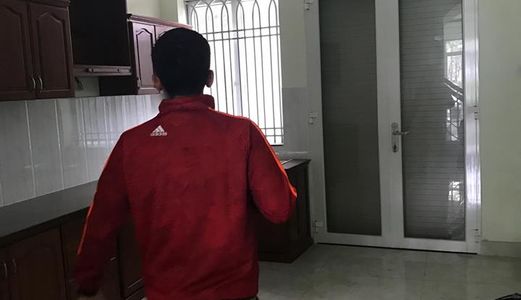 Bán Gấp Nhà Mt Nguyễn Tiểu La P.8 Q.10 ,Diện tích:4 X 14.6M , 3 Lầu Mới 80% .